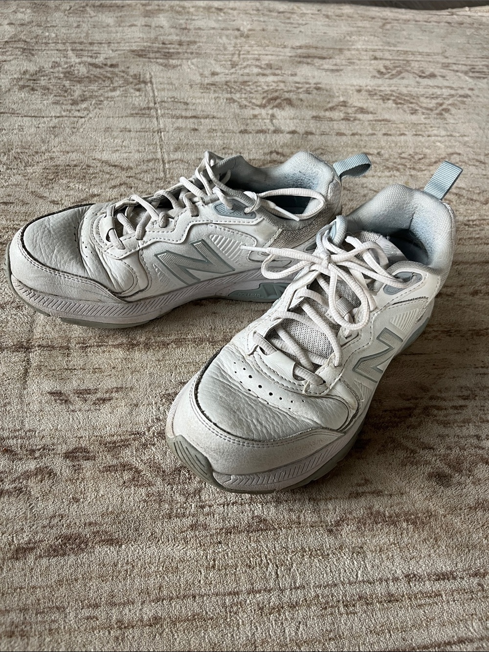New balance shoes